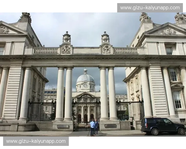 翡翠之魂与琥珀之心的碰撞：爱尔兰vs波兰，一场抵达灵魂深处的欧洲博弈